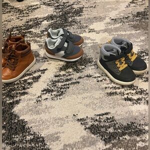 Cat & Jack Shoes size 8